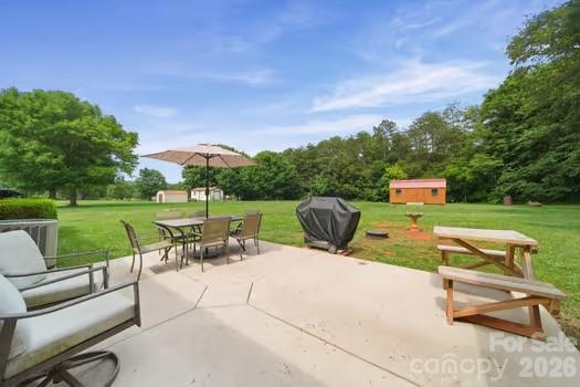Single Family Residence at 138 Shumaker Drive, Statesville, photo 17 of 19