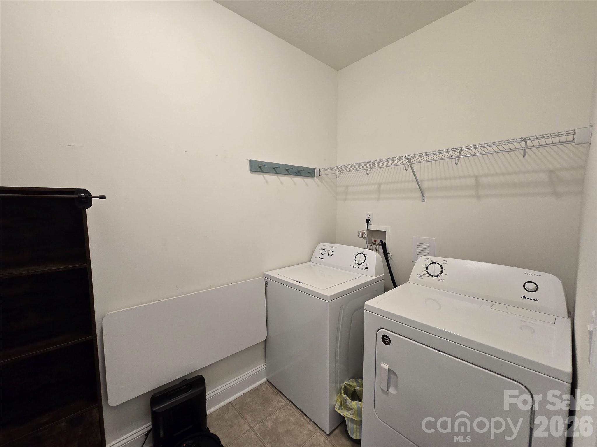 Laundry room on main - 37 Justice Drive, Leicester