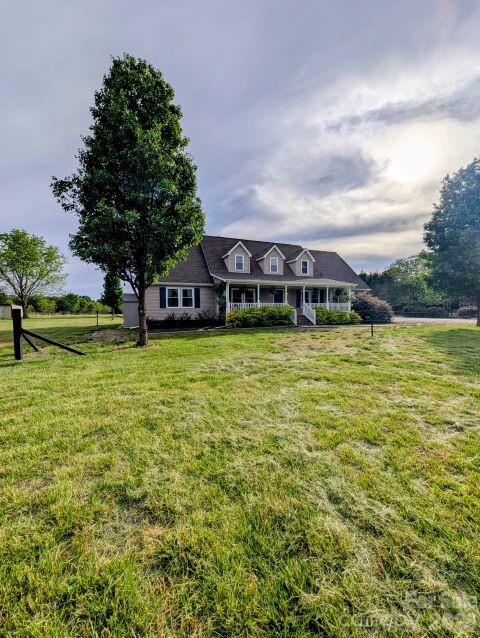 Single Family Residence at 577 Redwood Road, Rock Hill, photo 2 of 47