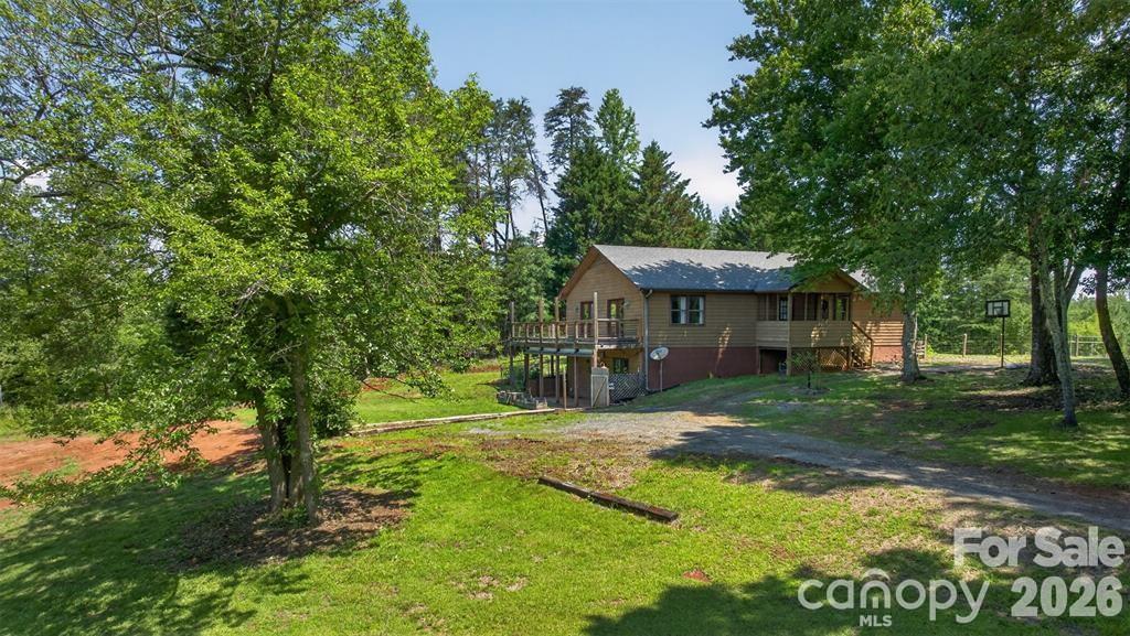 Plenty of room on this acreage, to do as you wish. No restrictions. - 00 Misery Ridge Trail, Mill Spring