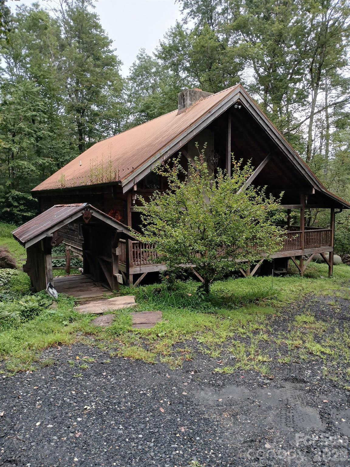 Single Family Residence at 1694 Humpback Mountain Road, Spruce Pine, photo 3 of 23