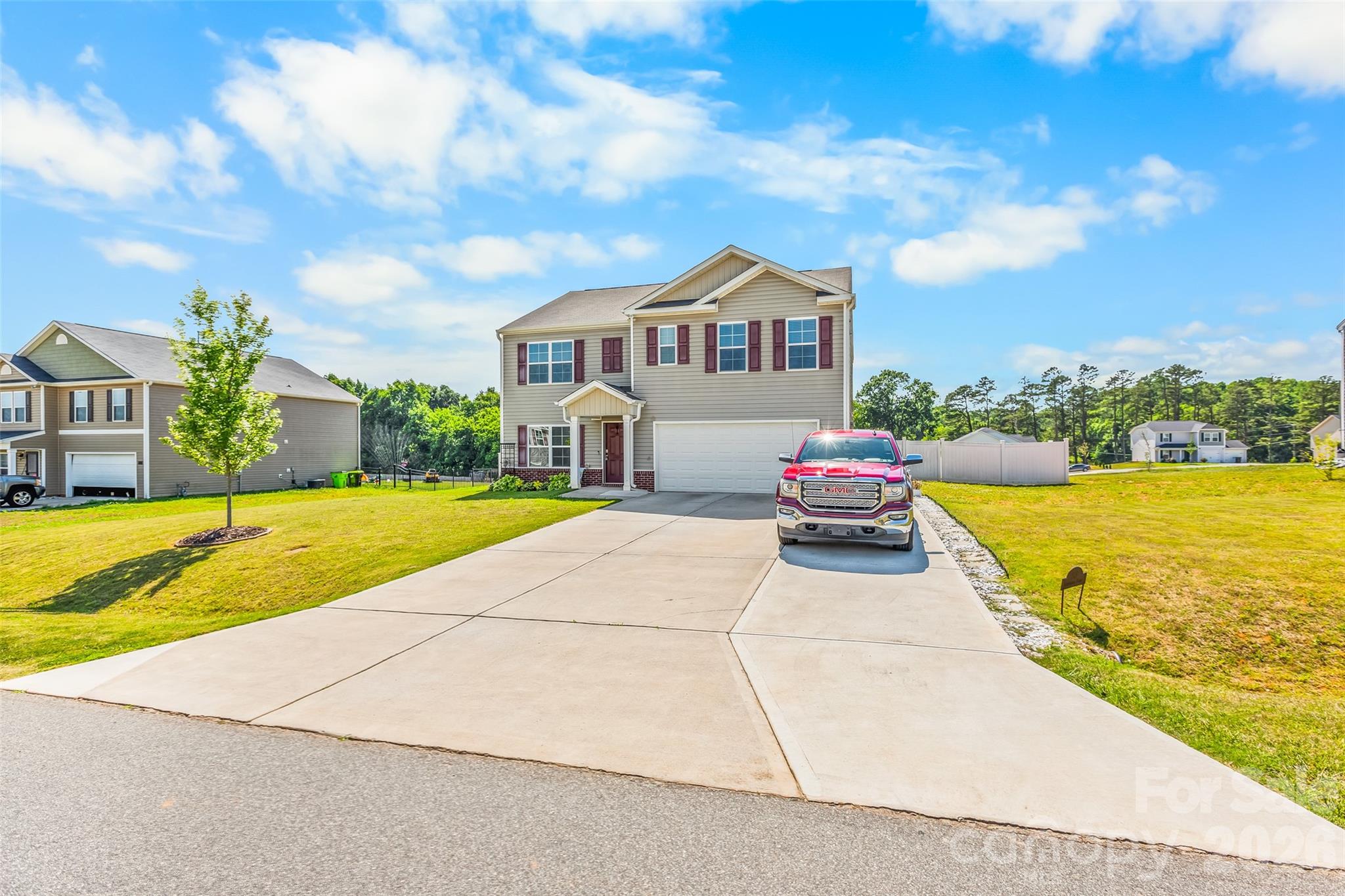 Single Family Residence at 164 Ashfield Lane, Lexington, photo 3 of 44