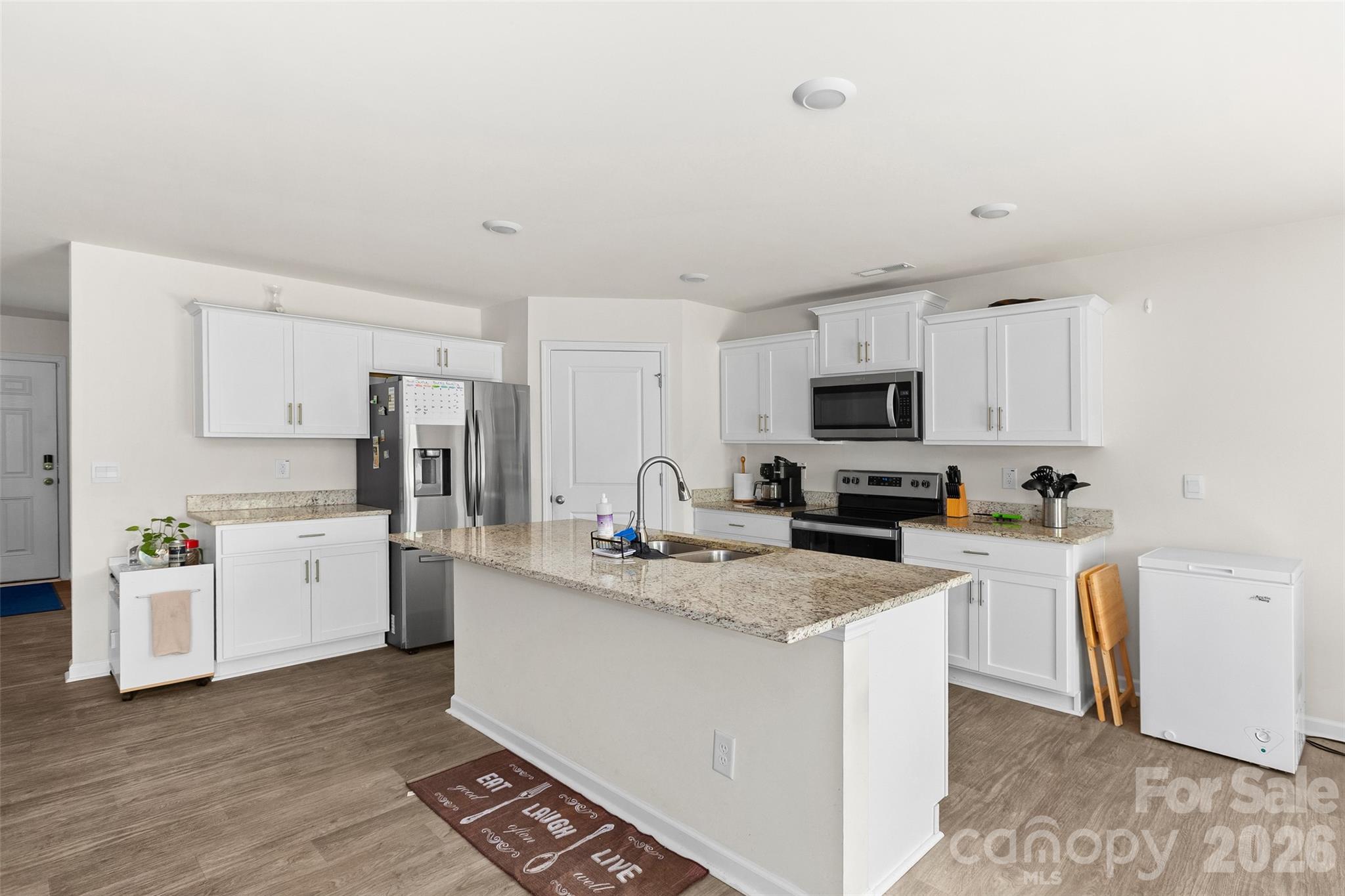Single Family Residence at 164 Ashfield Lane, Lexington, photo 10 of 44