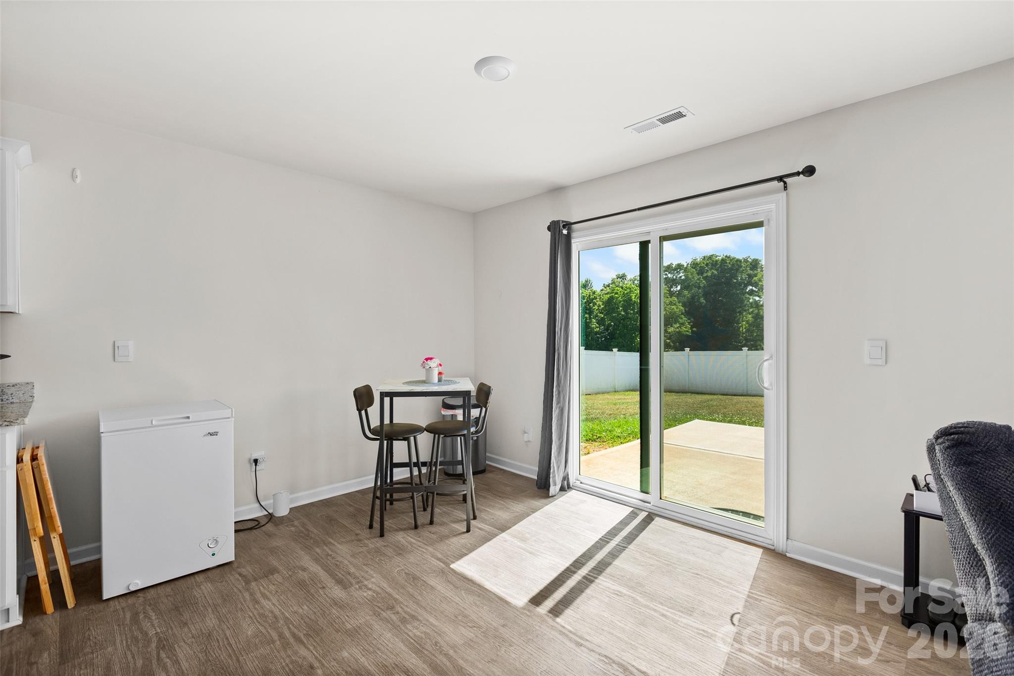 Single Family Residence at 164 Ashfield Lane, Lexington, photo 14 of 44