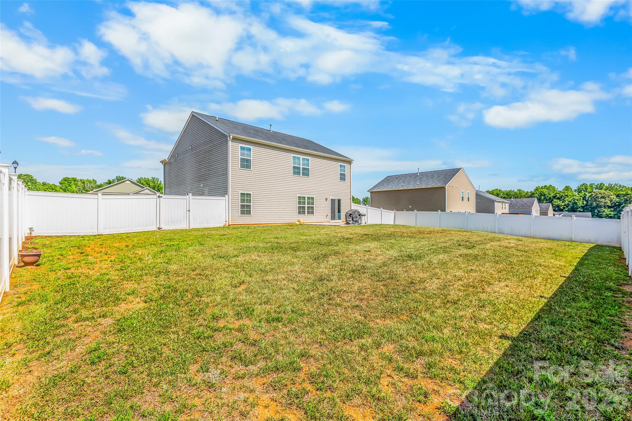Single Family Residence at 164 Ashfield Lane, Lexington, photo 38 of 44