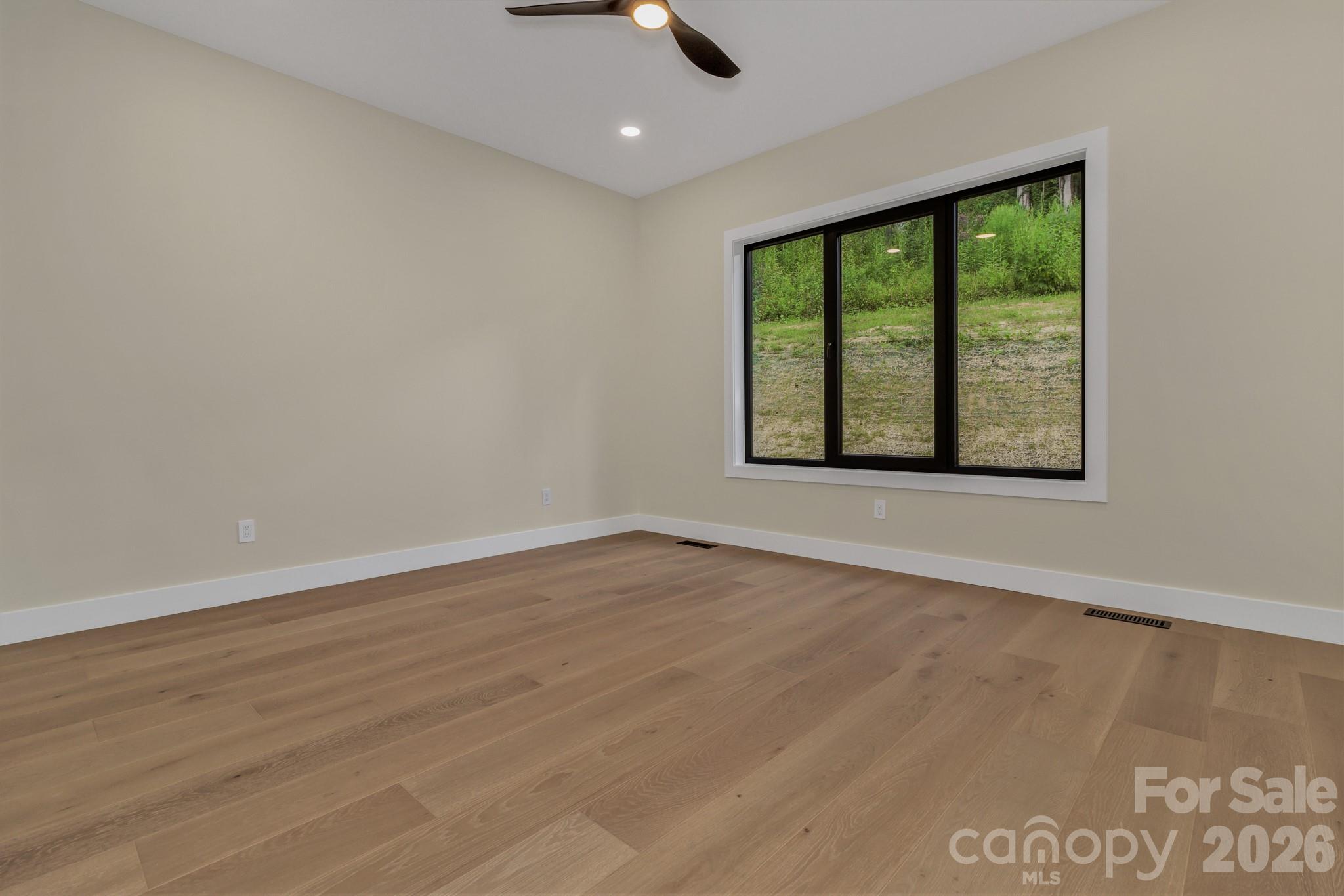 Single Family Residence at 63 Winding Ridge Road, Fairview, photo 24 of 47