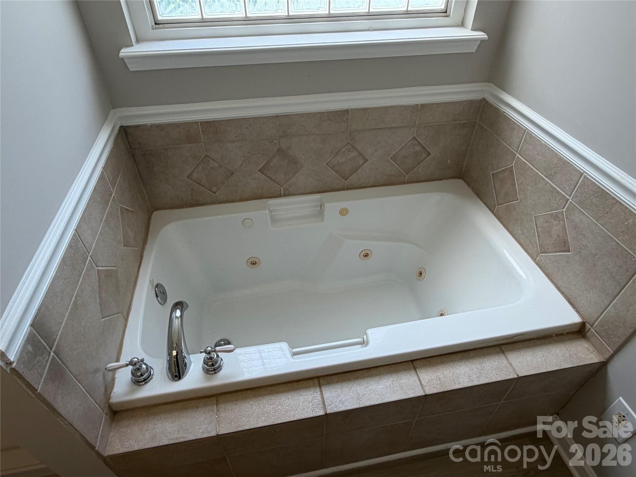 Single Family Residence at 3930 Ashland Drive, Maiden, photo 9 of 12