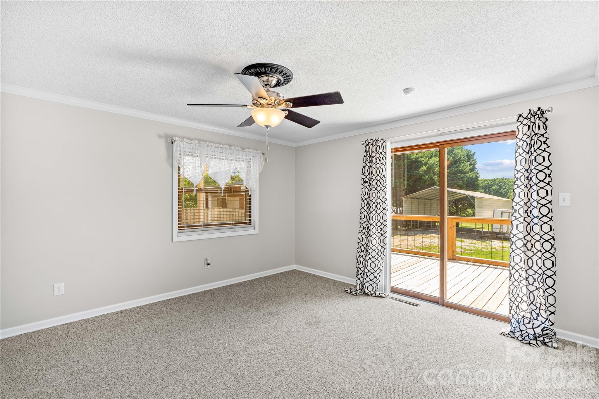 Single Family Residence at 946 Shearers Road, Mooresville, photo 25 of 48