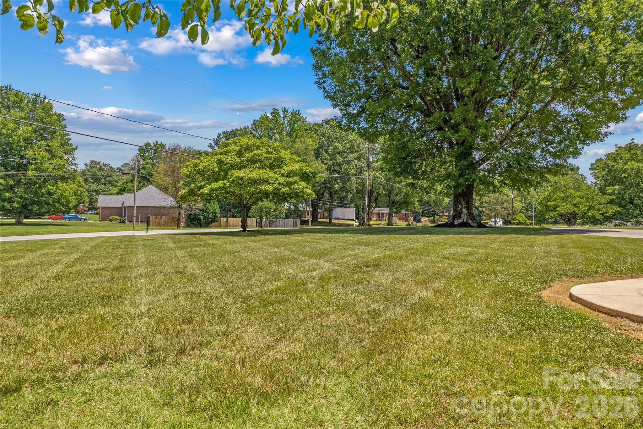 Single Family Residence at 946 Shearers Road, Mooresville, photo 48 of 48