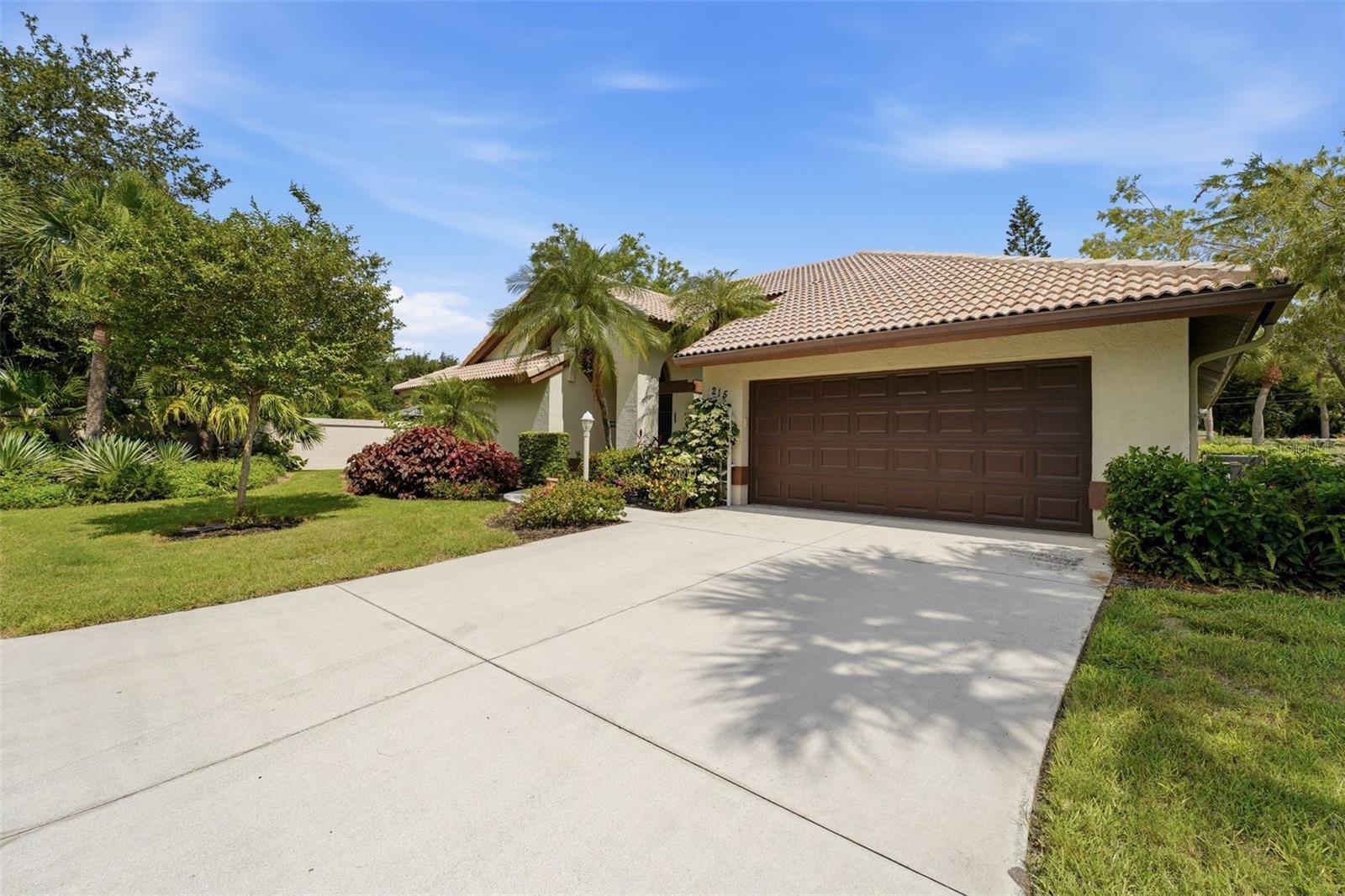 Single Family Residence at 215 CARRIAGE HOUSE LN #215, NOKOMIS
