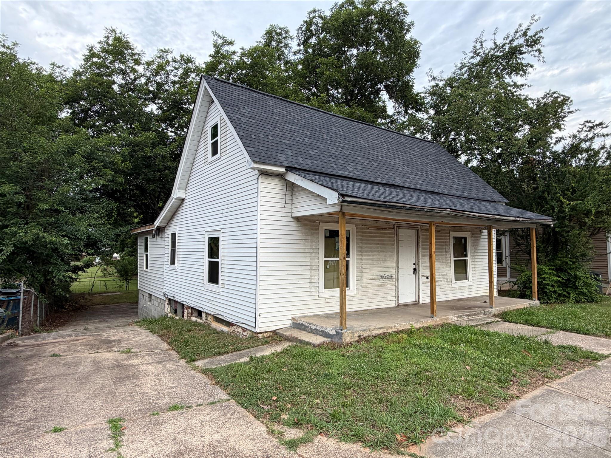 305 W Harrison Street