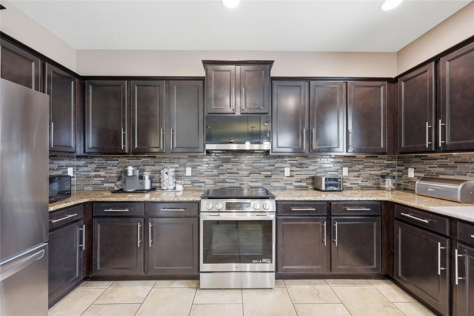 Single Family Residence at 2366 SEQUOIA WAY, DAVENPORT, photo 16 of 57