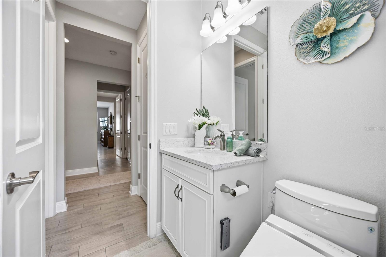 Single Family Residence at 11329 MONTSERRAT DR, VENICE, photo 46 of 75