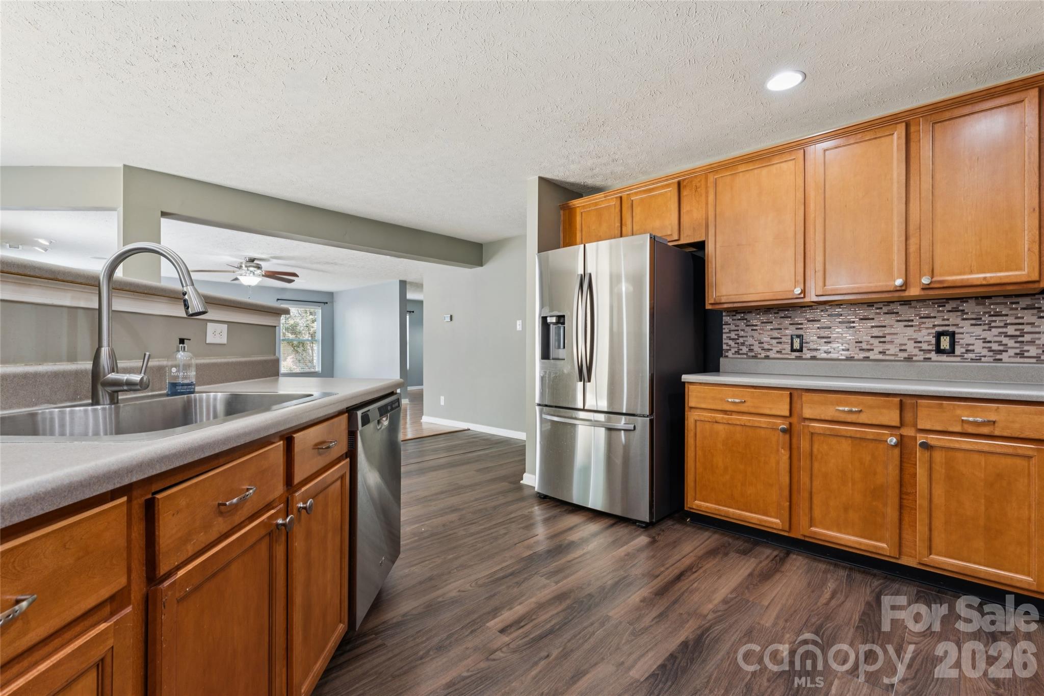 Single Family Residence at 5623 Hammermill Drive, Harrisburg, photo 10 of 31