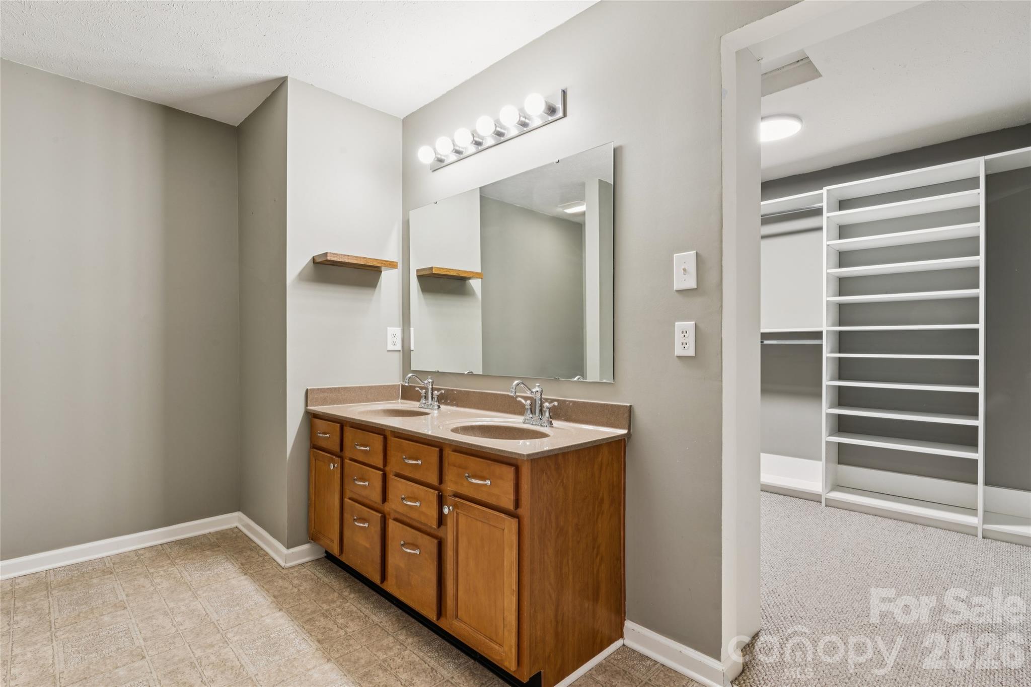 Single Family Residence at 5623 Hammermill Drive, Harrisburg, photo 19 of 31