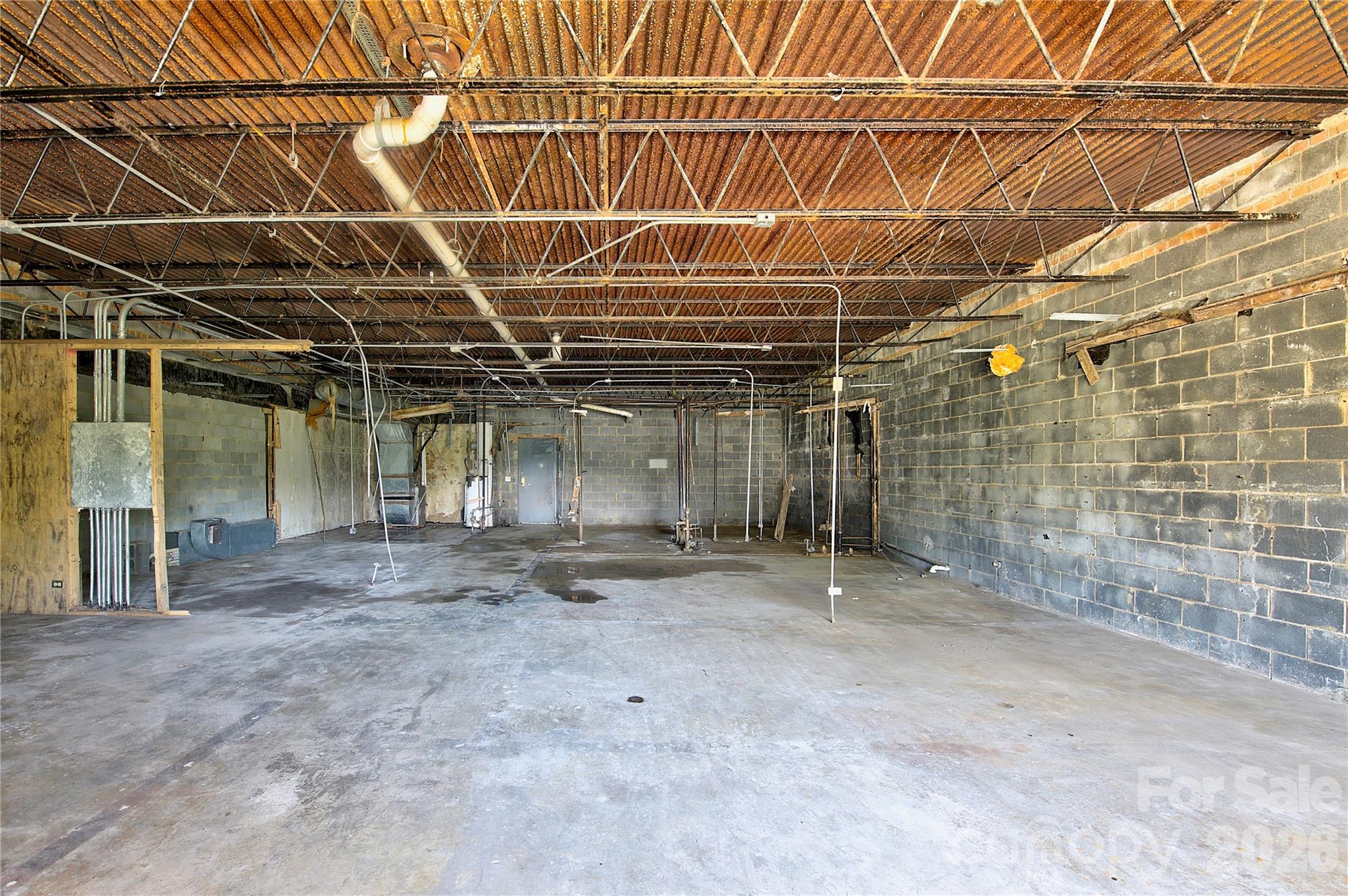 Blank Spaced Interior - 193 Walnut Avenue, Spruce Pine