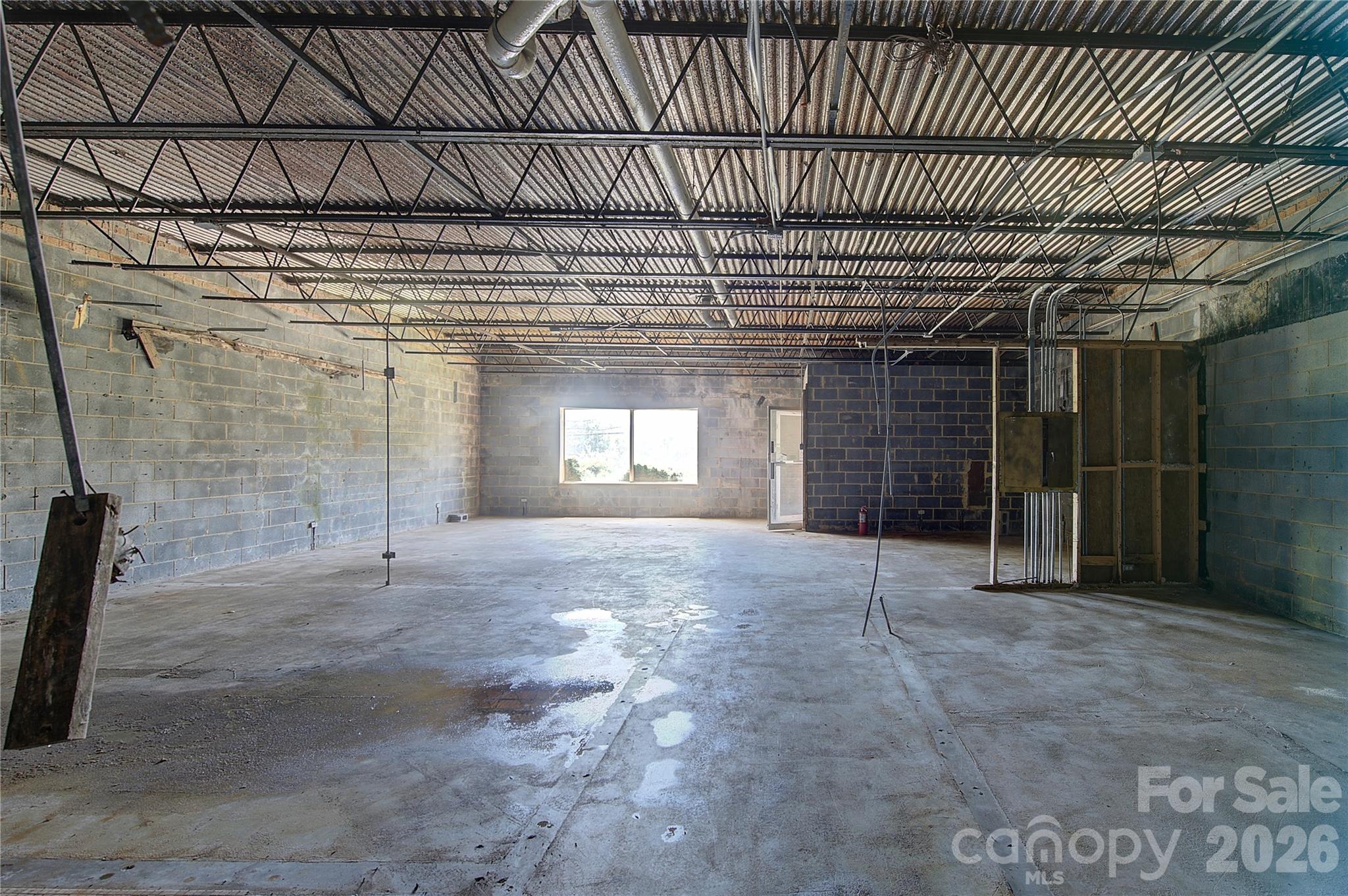 Blank Spaced Interior - 193 Walnut Avenue, Spruce Pine