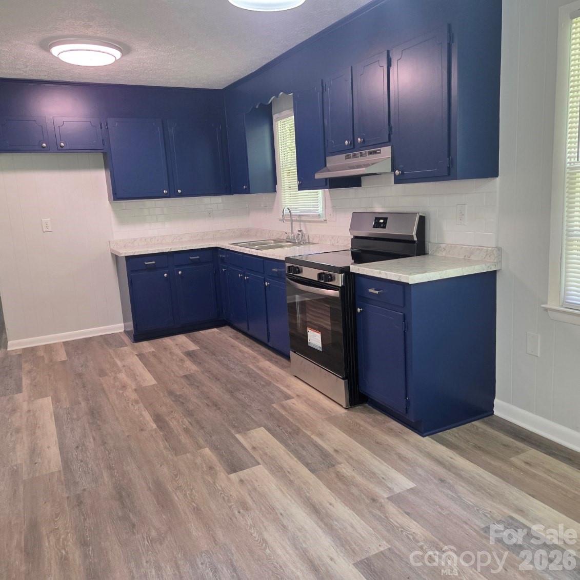 Single Family Residence at 251 Branchwood Circle, Kings Mountain, photo 3 of 26