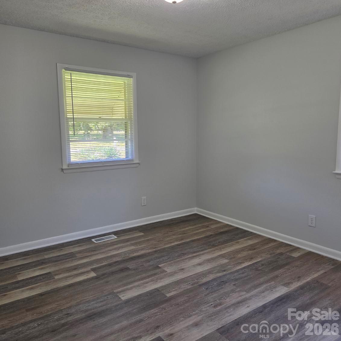 Single Family Residence at 251 Branchwood Circle, Kings Mountain, photo 17 of 26