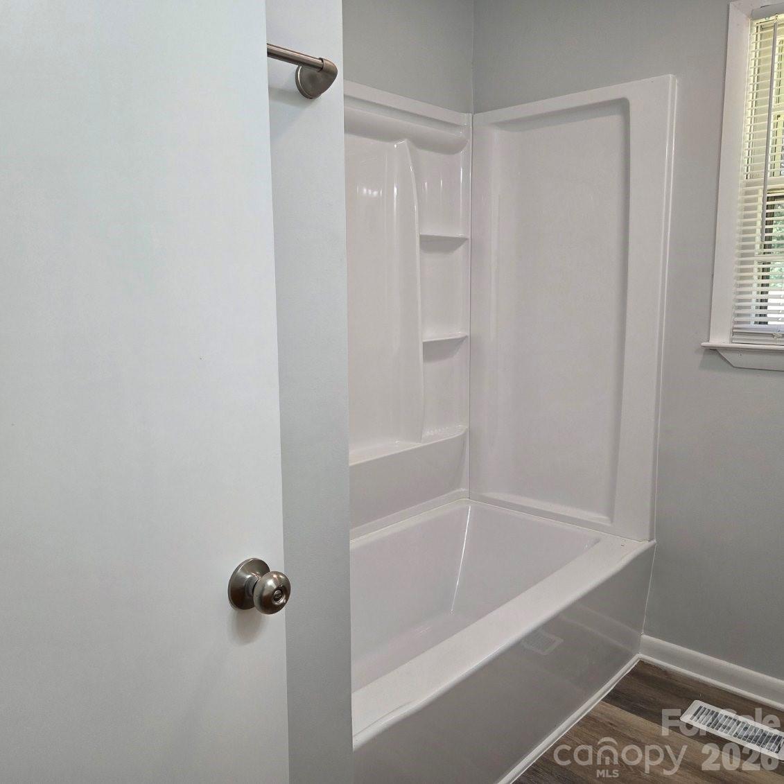 Single Family Residence at 251 Branchwood Circle, Kings Mountain, photo 19 of 26