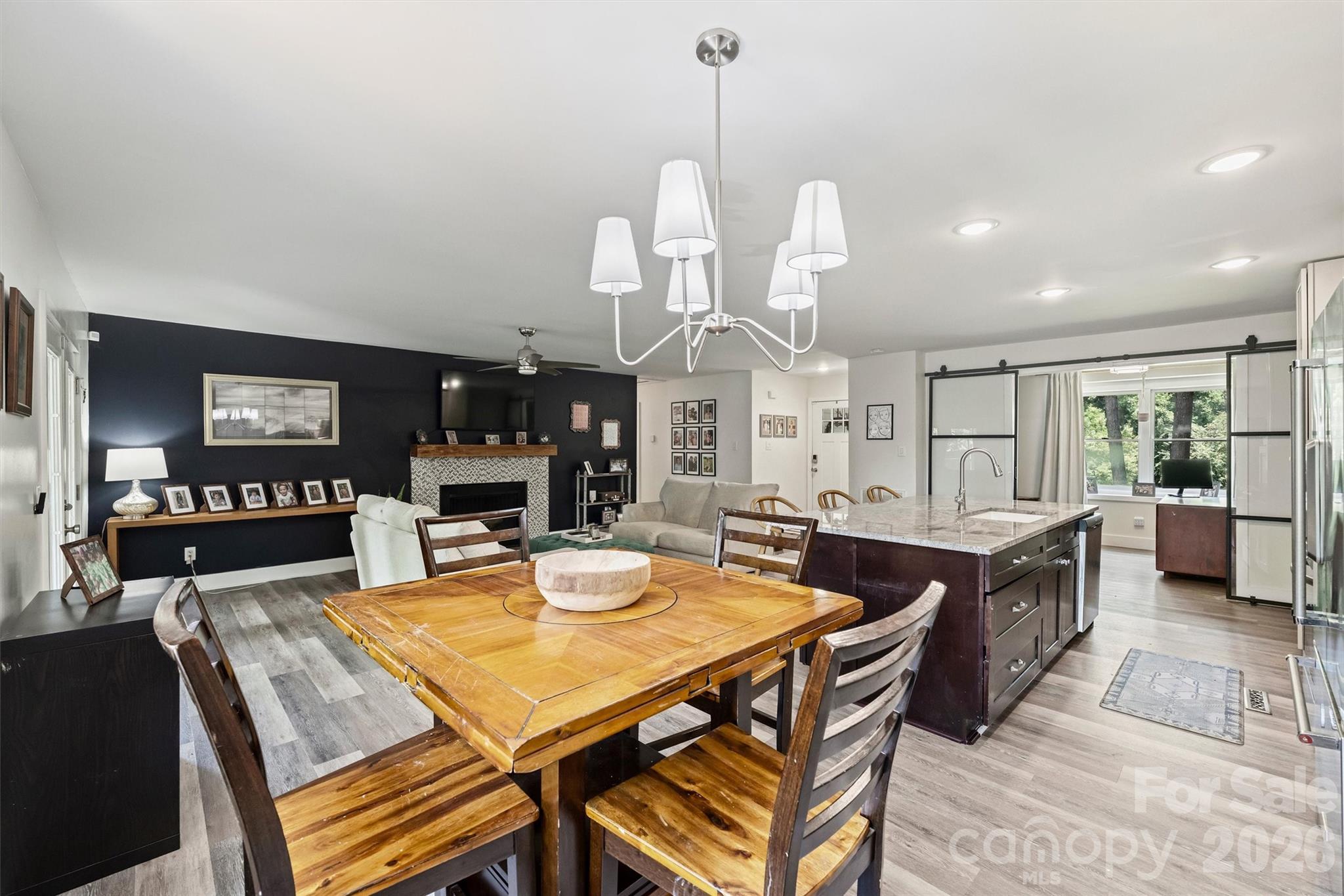 Single Family Residence at 1621 Brook Drive, Fort Mill, photo 11 of 46