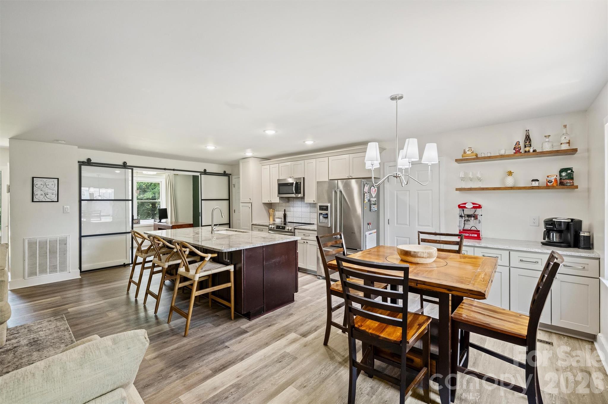 Single Family Residence at 1621 Brook Drive, Fort Mill, photo 15 of 46