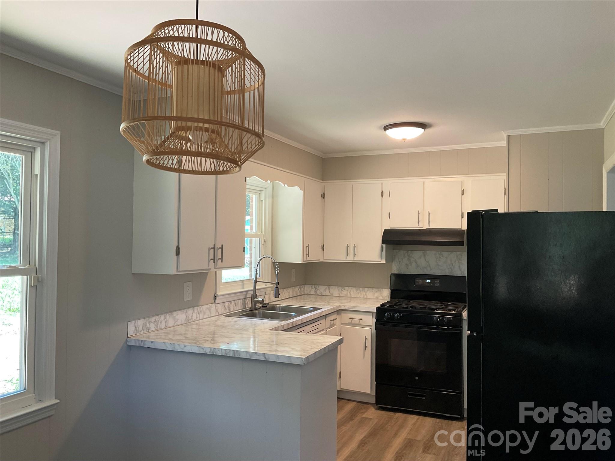 Single Family Residence at 2346 Woodleaf Drive, Gastonia, photo 6 of 24