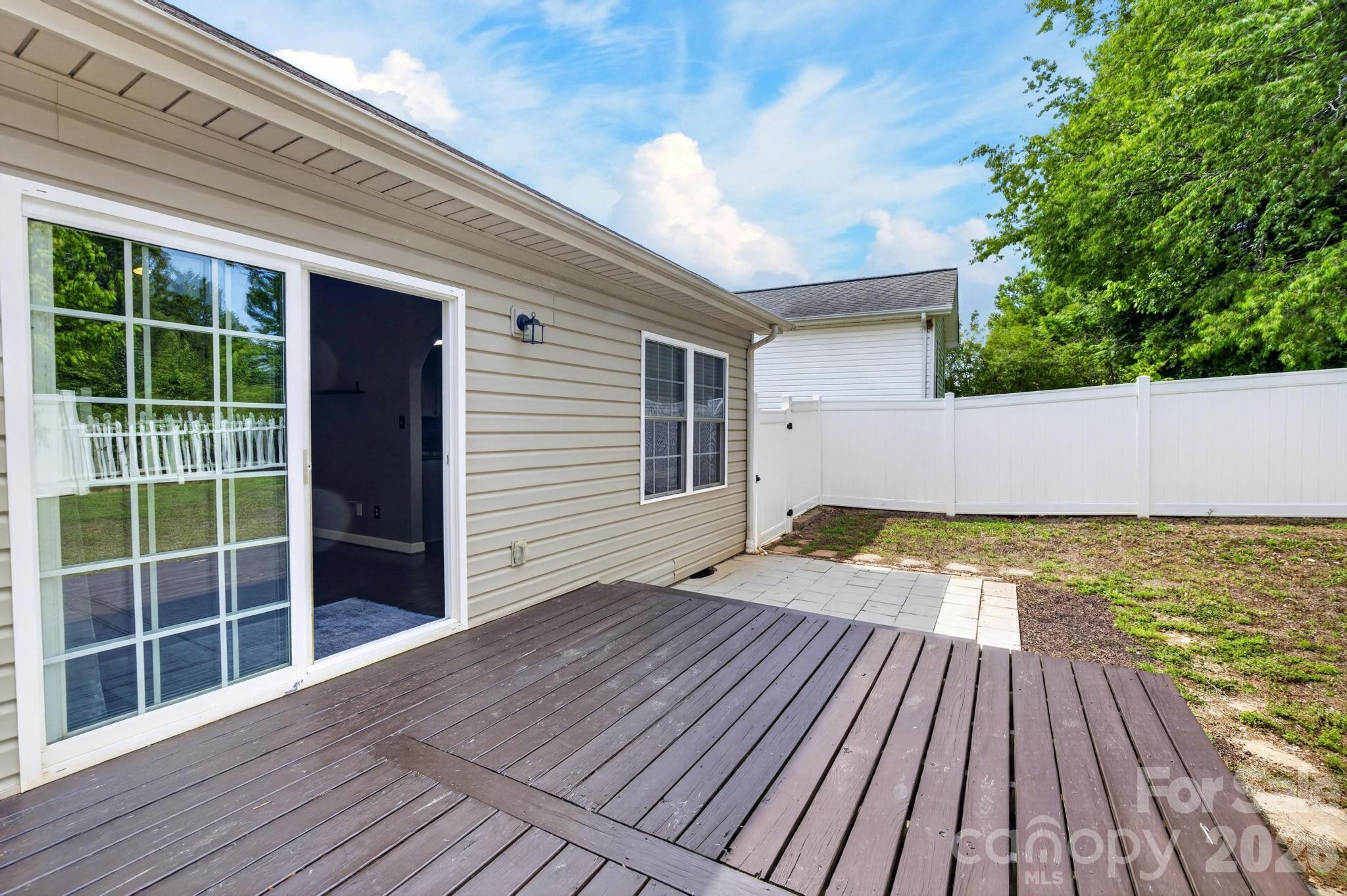 Single Family Residence at 1590 Mayfair Drive, Conover, photo 35 of 42