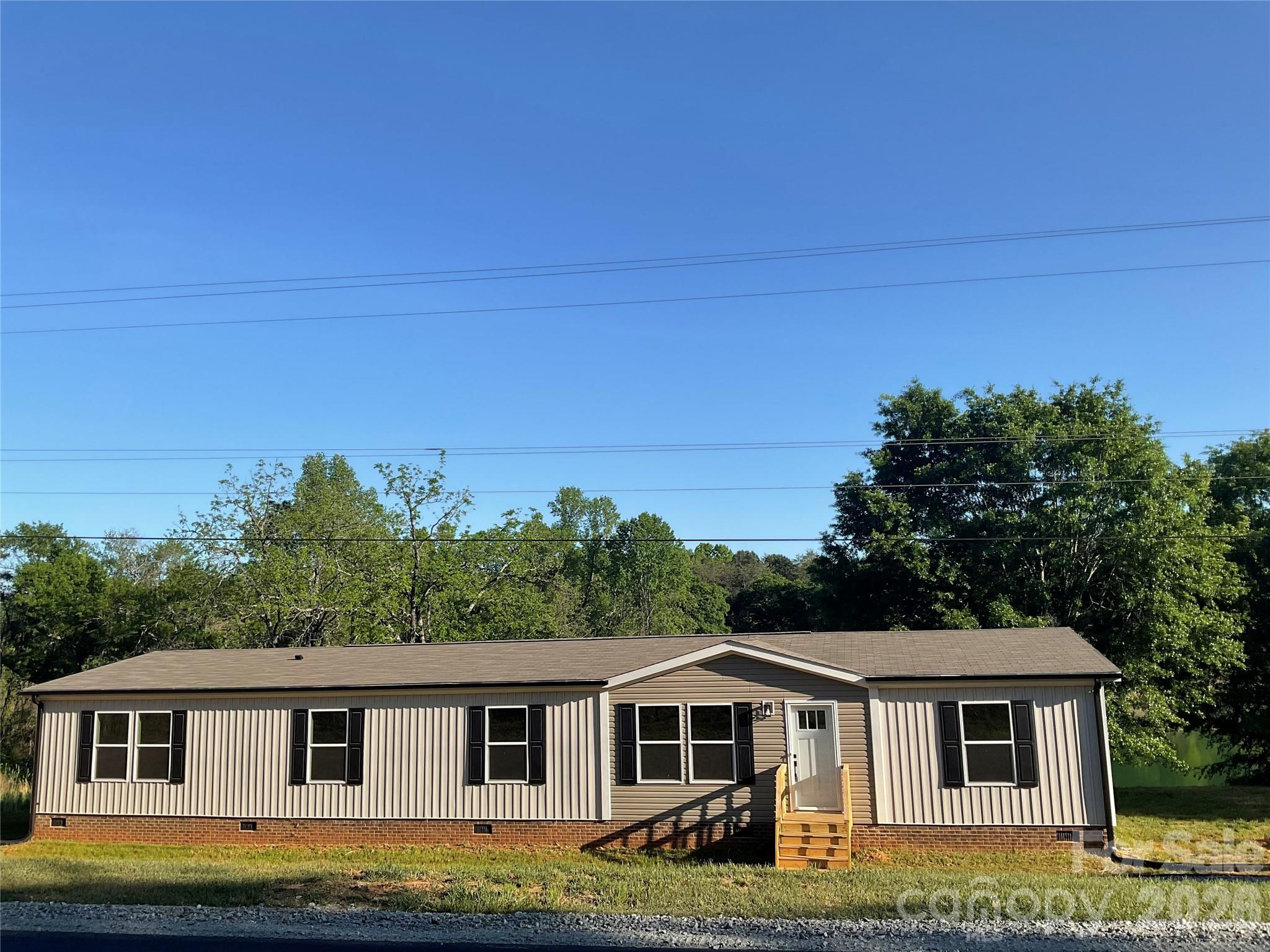 Single Family Residence at 2226 Harris Henrietta Road, Mooresboro, photo 2 of 34
