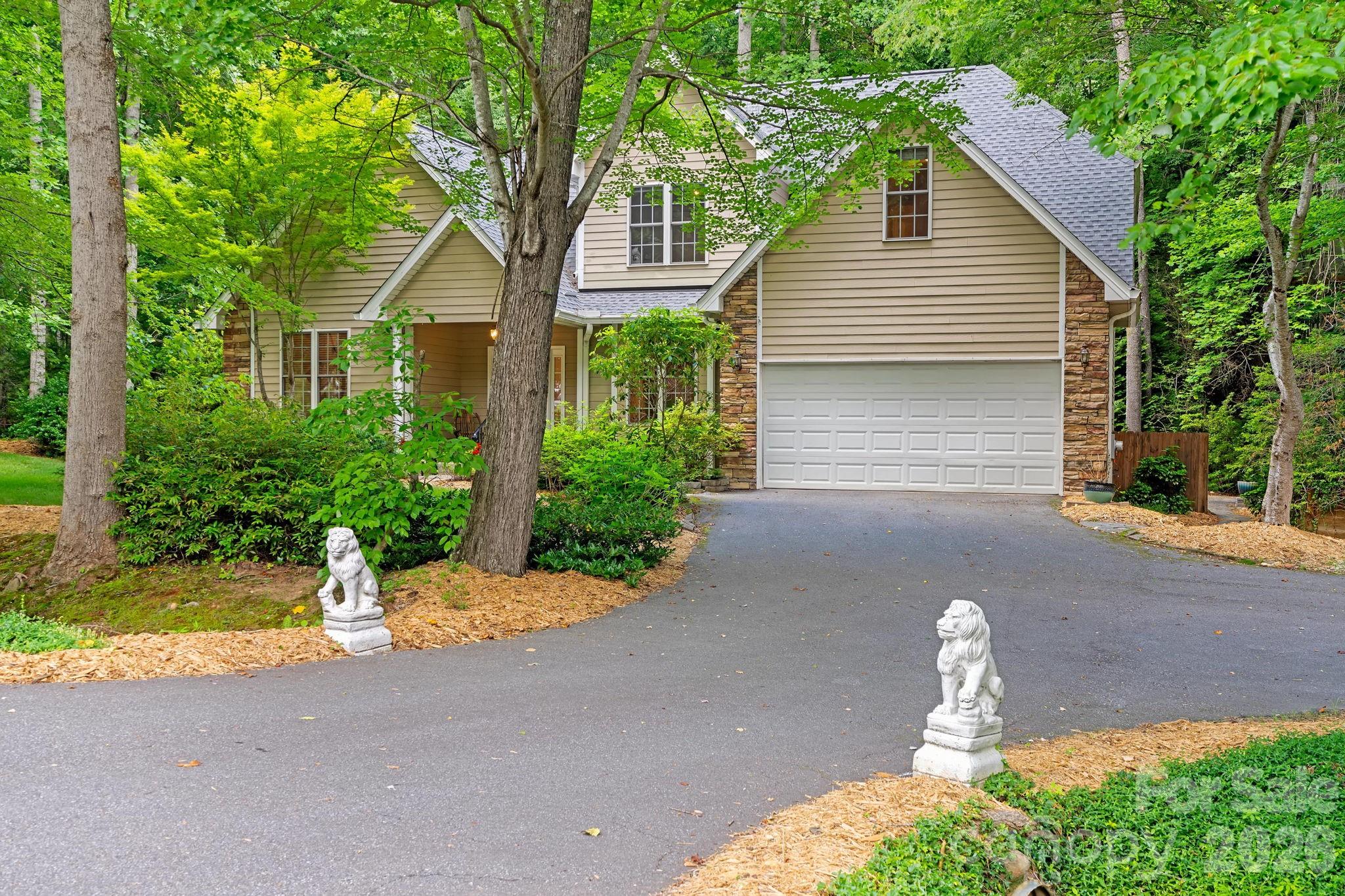 36 Poplar Creek Drive