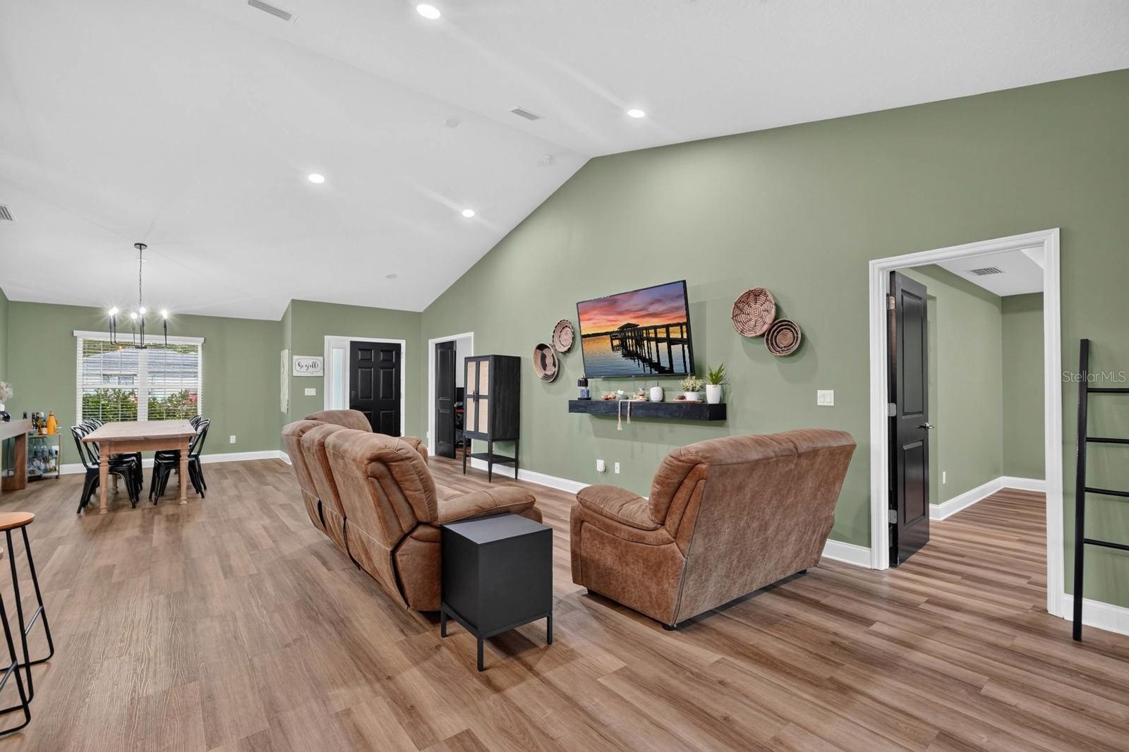 Single Family Residence at 5 LYNTON PL, PALM COAST, photo 15 of 48