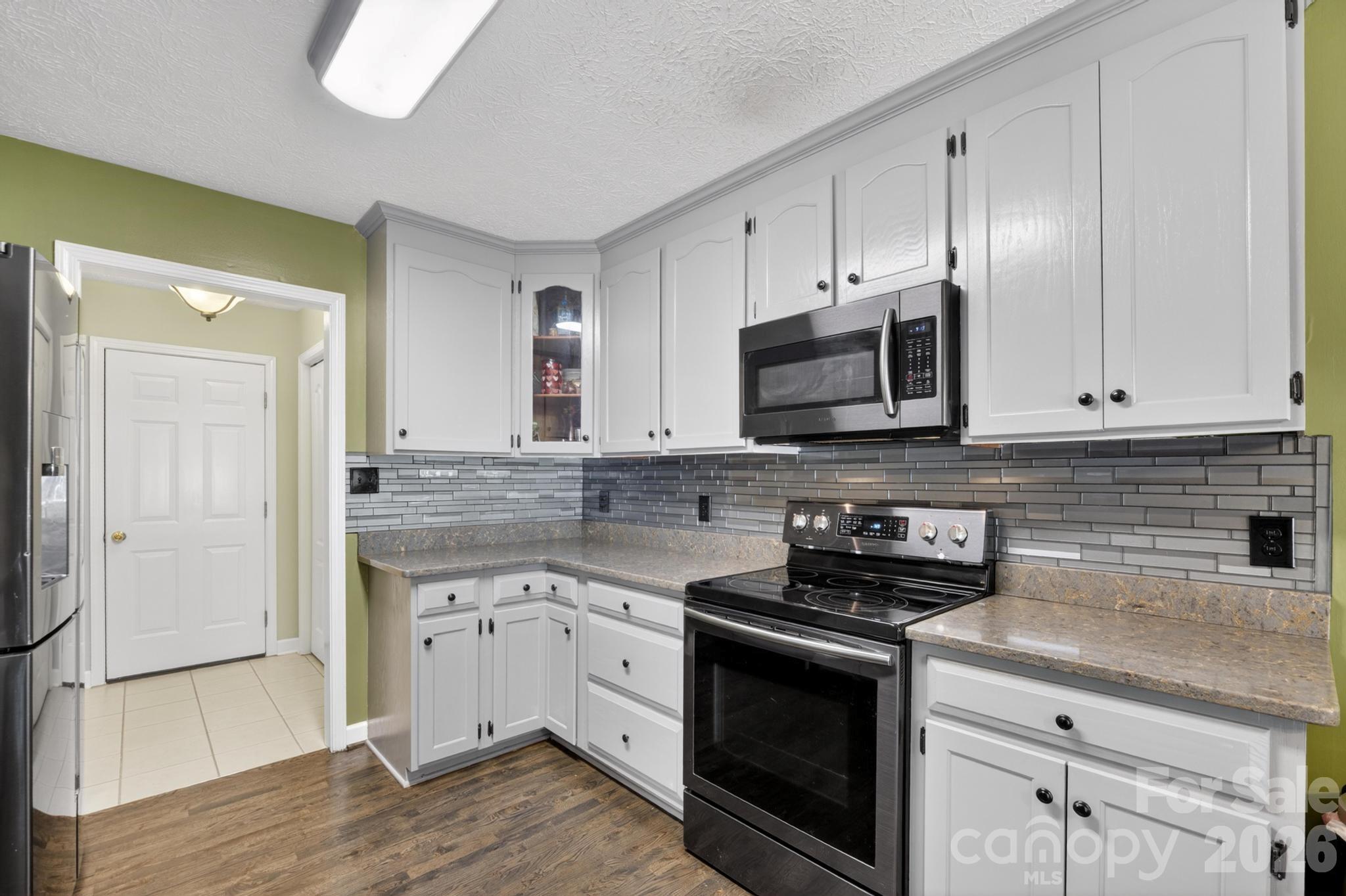 Single Family Residence at 1590 Mayfair Drive, Conover, photo 31 of 42