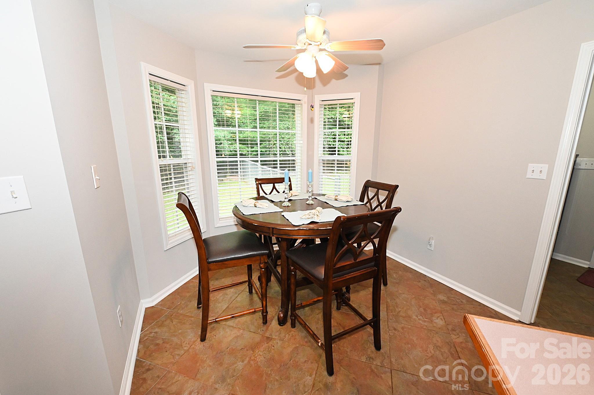 Dining area - 1035 E 24th Street, Newton