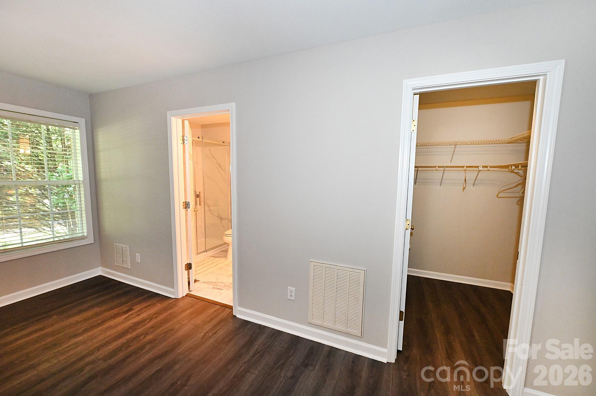 Primary bedroom with ensuite and walk in closet - 1035 E 24th Street, Newton