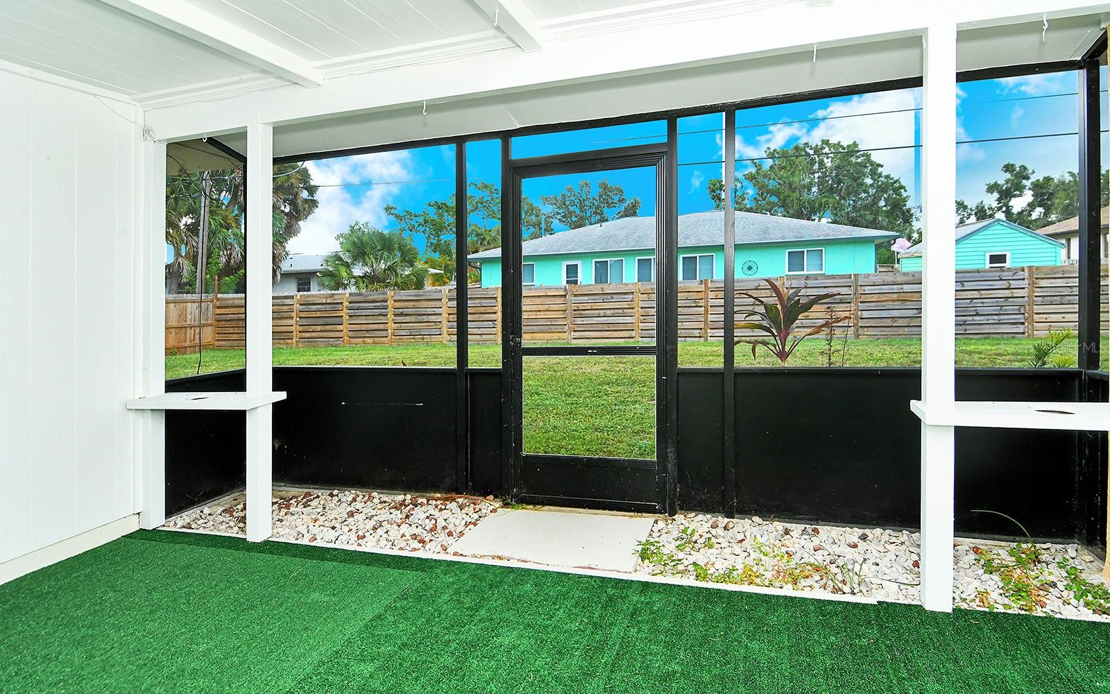 Single Family Residence at 307 SOUTHLAND RD, VENICE, photo 27 of 56