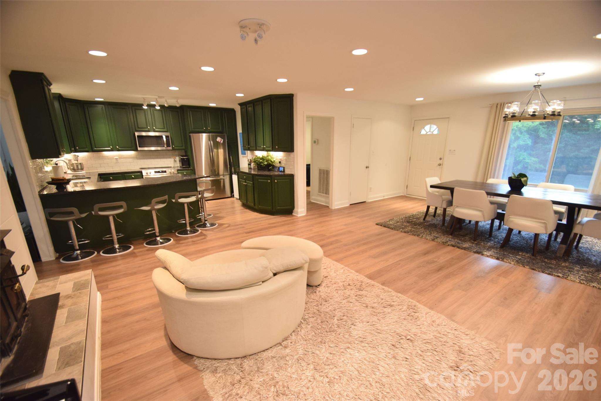 Single Family Residence at 8202 Lawyers Road, Mint Hill, photo 2 of 20