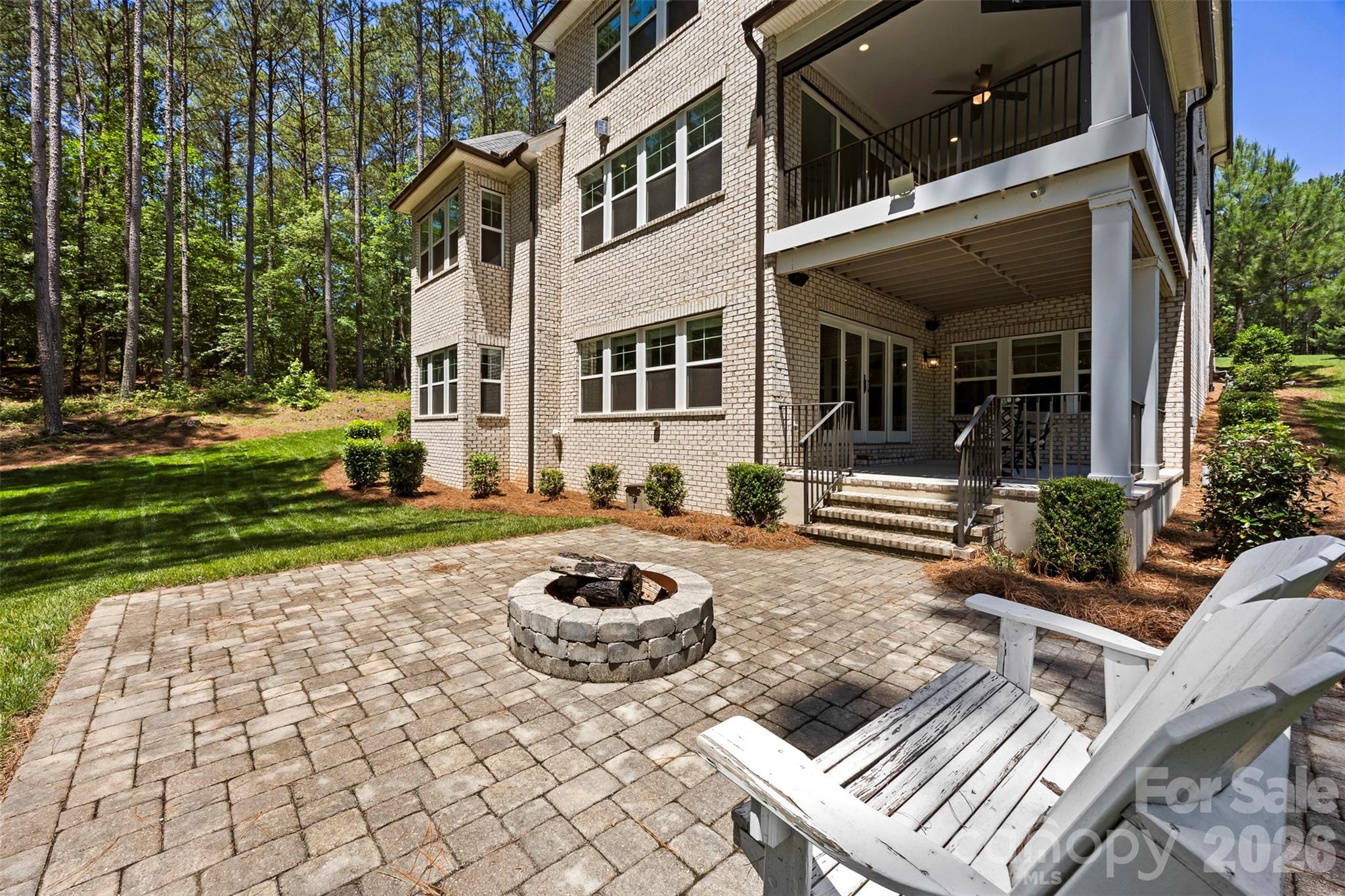 Single Family Residence at 6039 Chimney Bluff Road, Lancaster, photo 8 of 46