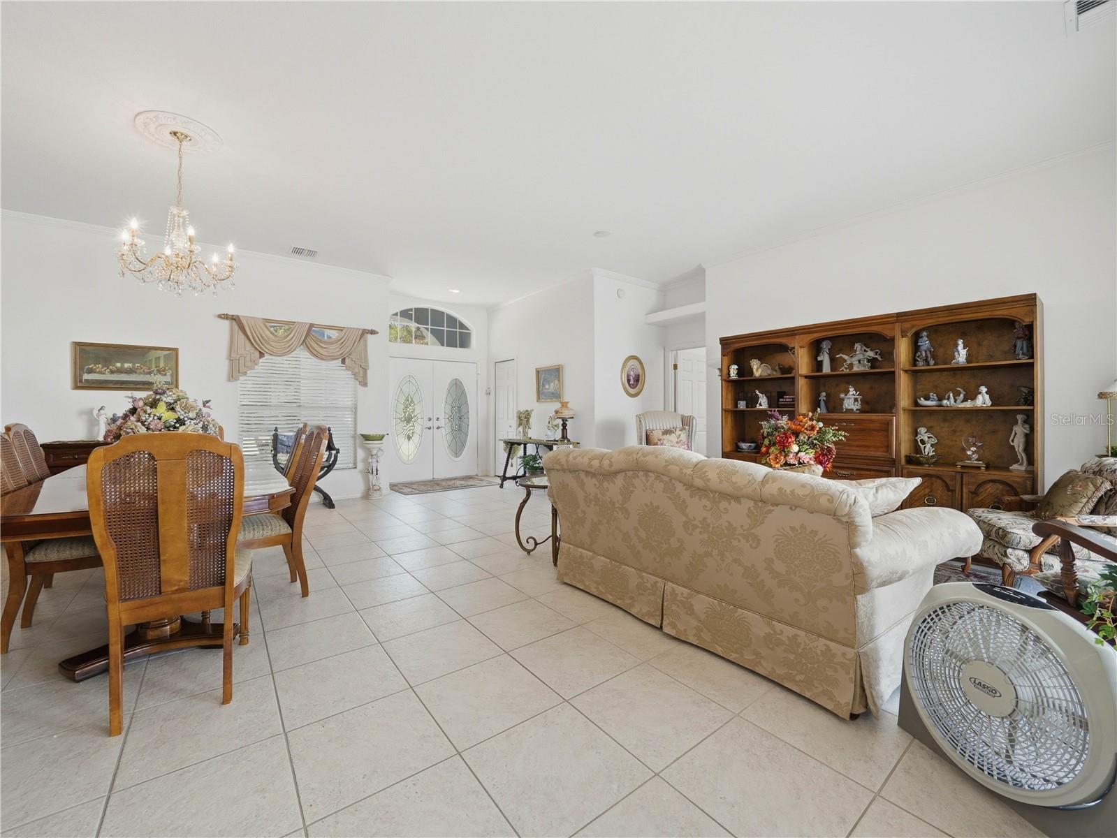 Single Family Residence at 118 W JULIANA WAY, AUBURNDALE, photo 3 of 32