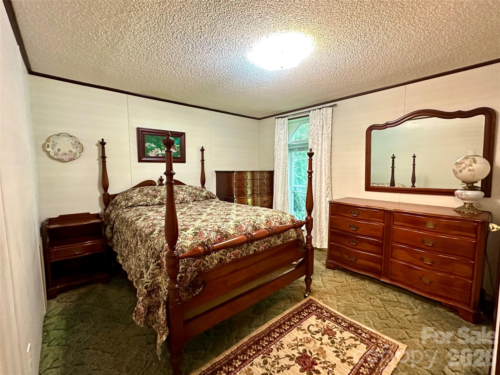 Guest Bedroom - 572 Blue Ridge Gem Stone Road, Spruce Pine