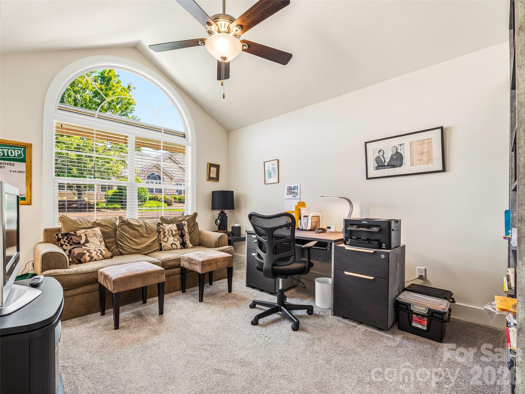 Bonus Room/Office - 39 Braeburn Way, Flat Rock