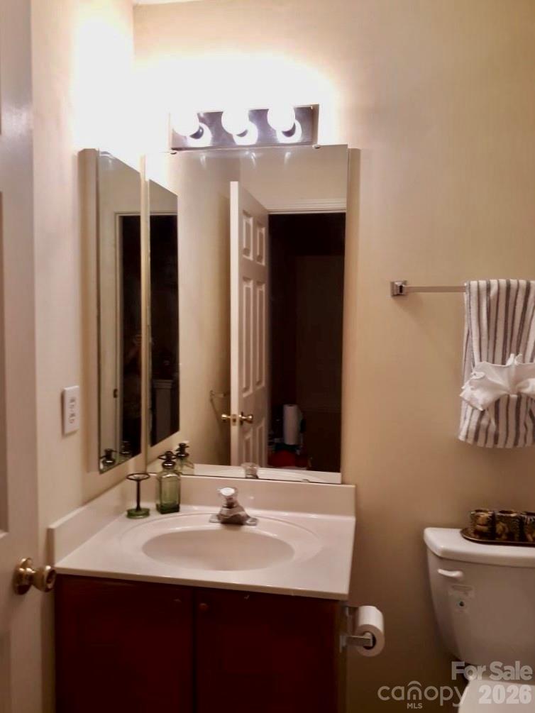 Upstairs Hallway Full Bath. - 6025 Creft Circle, Indian Trail
