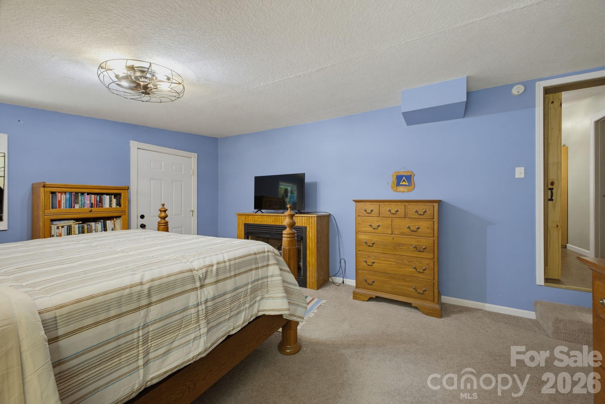 Primary bedroom - 1239 W McGuinn Road, Mill Spring