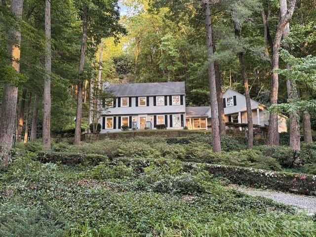 Single Family Residence at 212 Estate Drive, Hendersonville, photo 3 of 41