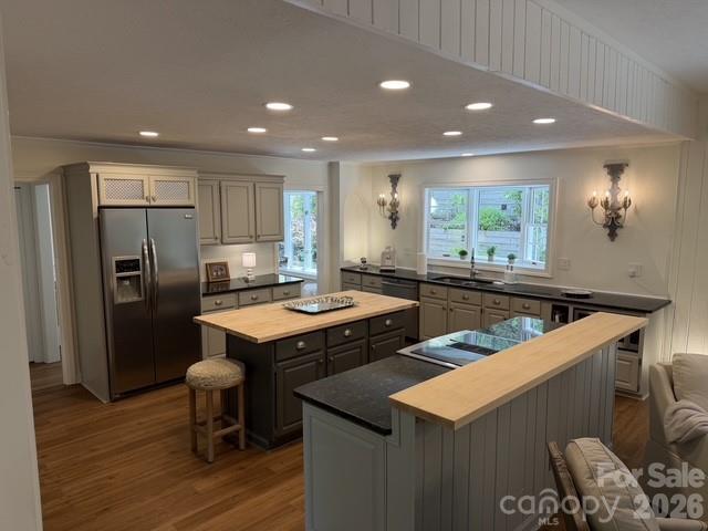 Single Family Residence at 212 Estate Drive, Hendersonville, photo 16 of 41