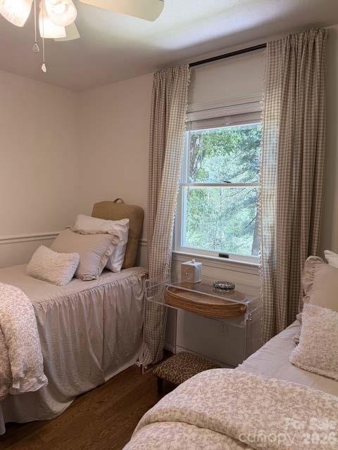 Single Family Residence at 212 Estate Drive, Hendersonville, photo 28 of 41