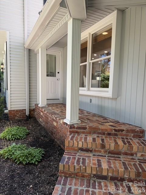 Single Family Residence at 212 Estate Drive, Hendersonville, photo 35 of 41