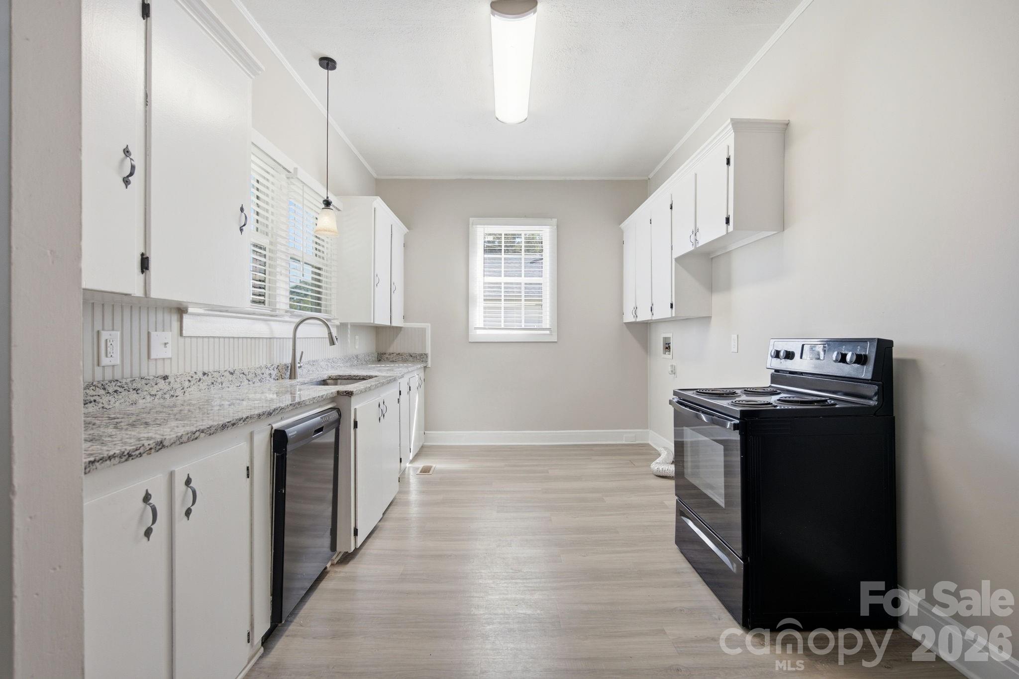 Single Family Residence at 306 York Avenue, Kannapolis, photo 12 of 39