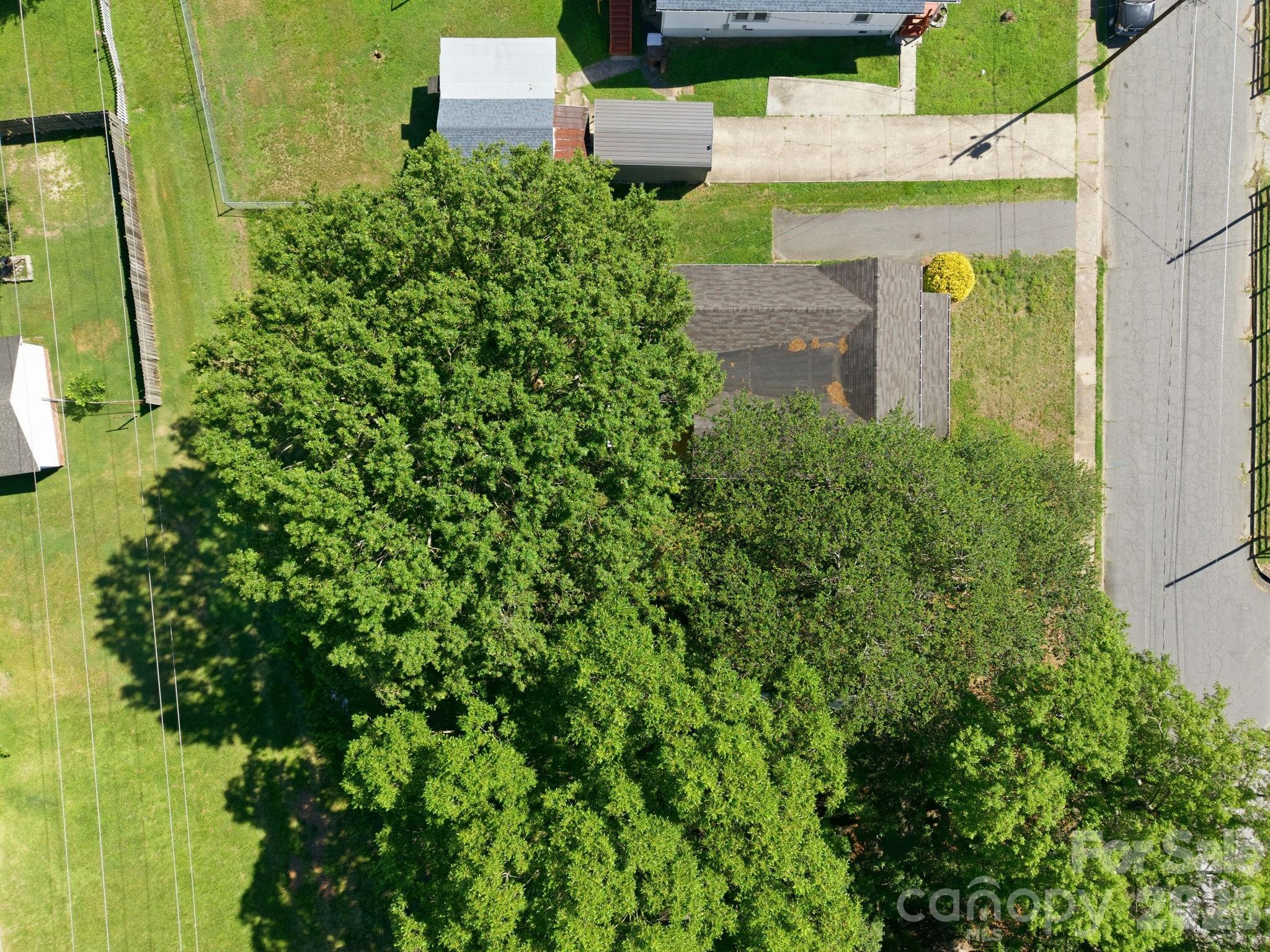 Single Family Residence at 306 York Avenue, Kannapolis, photo 32 of 39