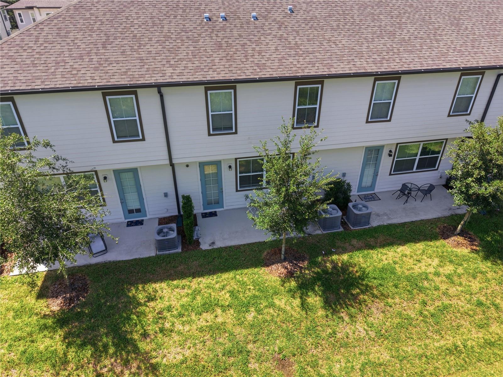 Townhouse at 832 LONGBOAT DR, DAVENPORT, photo 11 of 51
