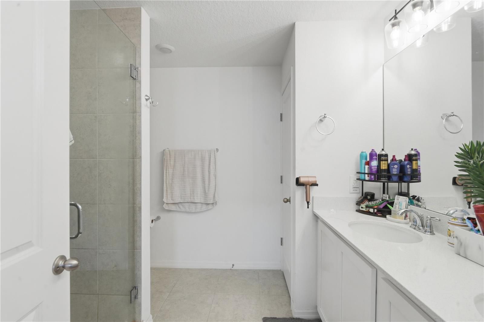 Townhouse at 832 LONGBOAT DR, DAVENPORT, photo 35 of 51